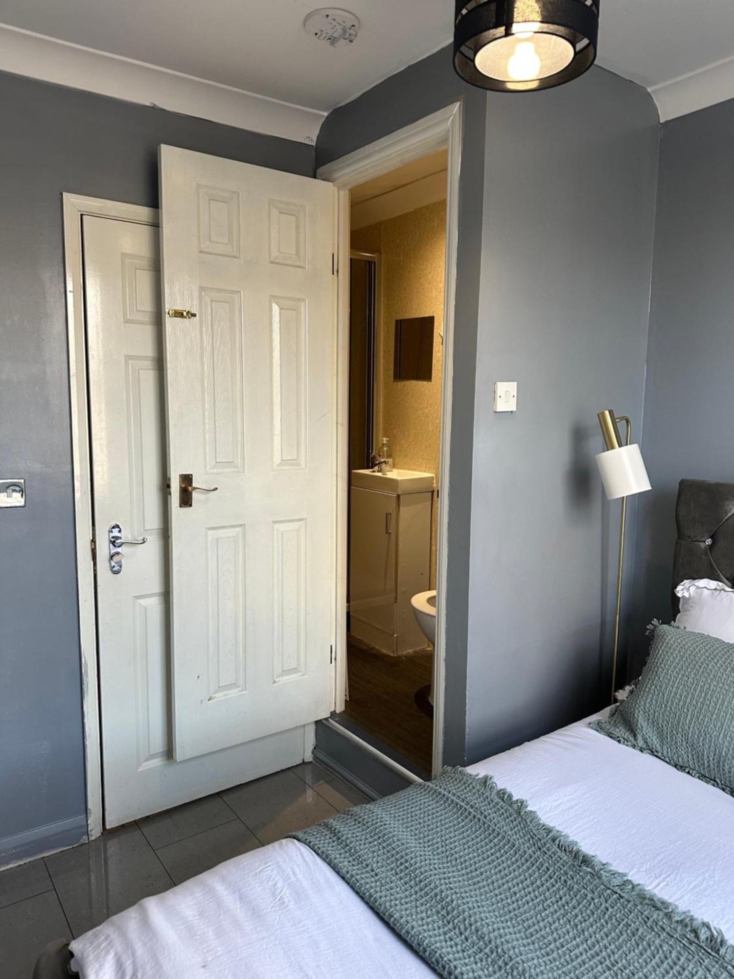 "Bright & Spacious" 3 Bedroom Flat By Kings Cross, St Pancras Station!!!!64 London Exterior foto