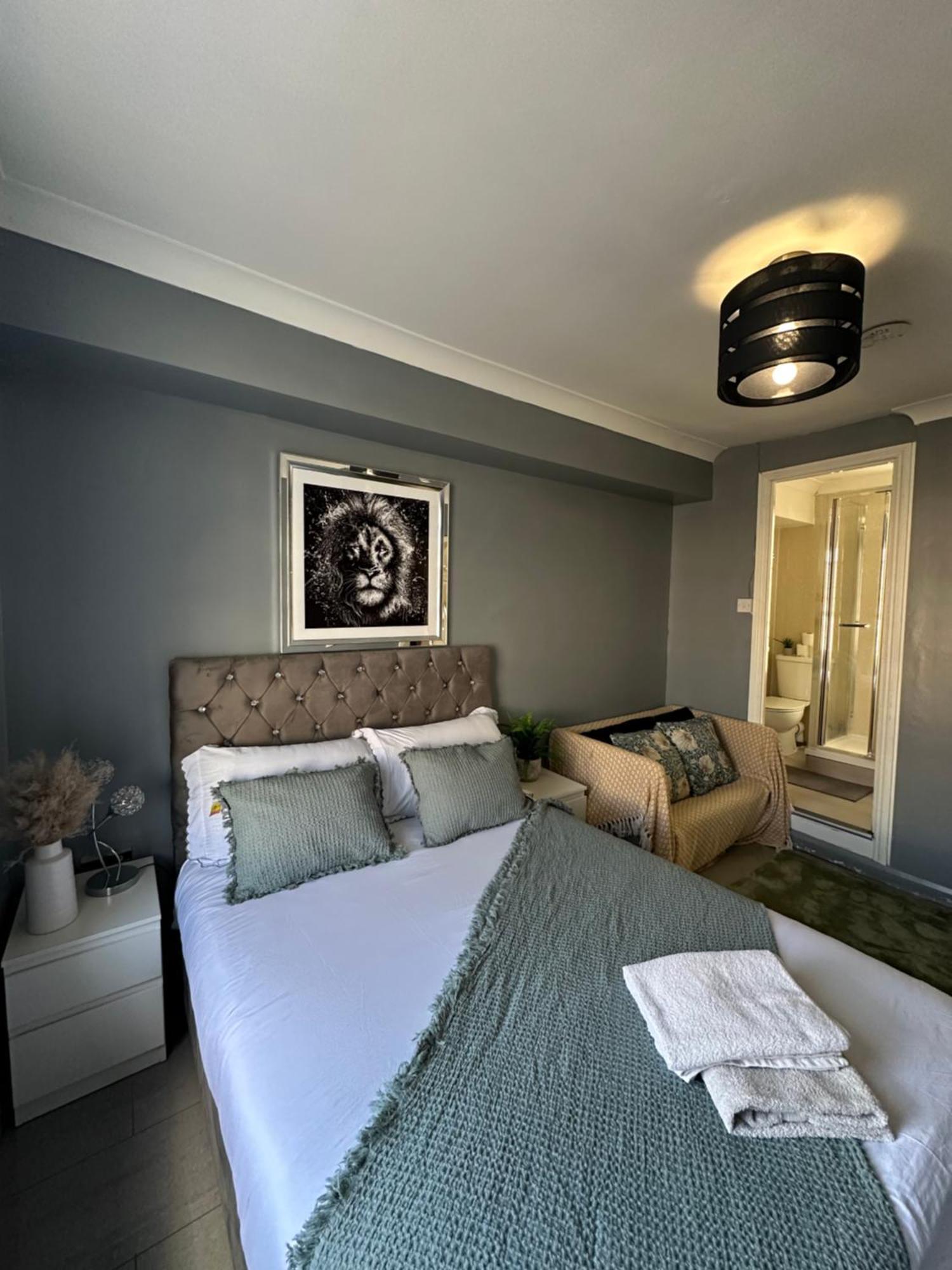 "Bright & Spacious" 3 Bedroom Flat By Kings Cross, St Pancras Station!!!!64 London Exterior foto